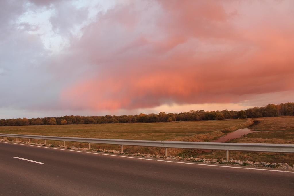 Pensiunea Fery Slobozia-Oancea Esterno foto