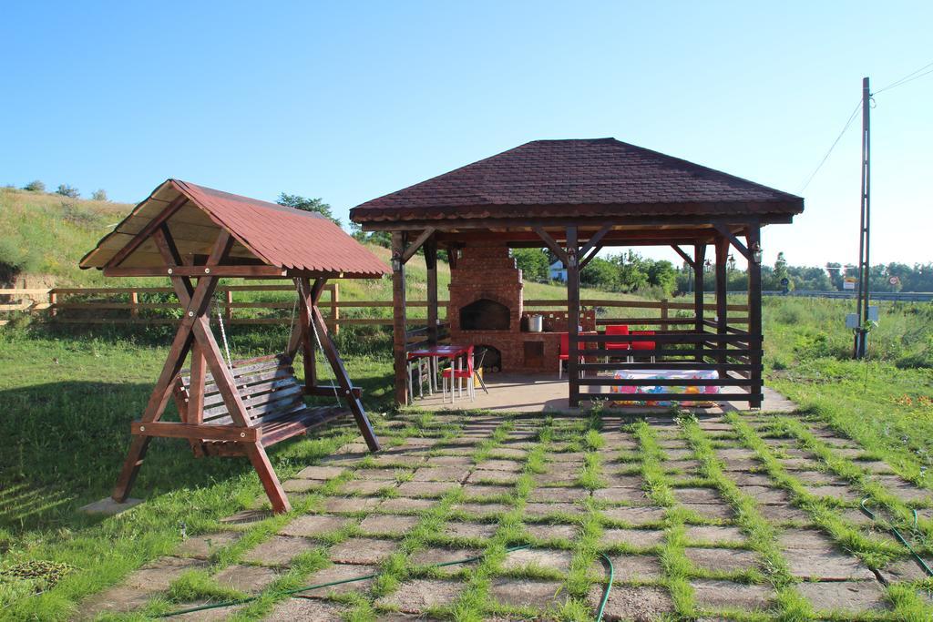 Pensiunea Fery Slobozia-Oancea Esterno foto